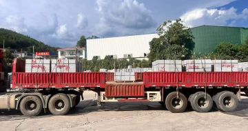 中山 芝麻灰花岗岩地铺石出货日常