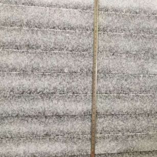 中山 芝麻白火烧成品厚薄均匀，B料价格接近A料质量