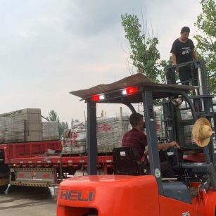 中山 黄金麻冰裂纹，地铺石装车