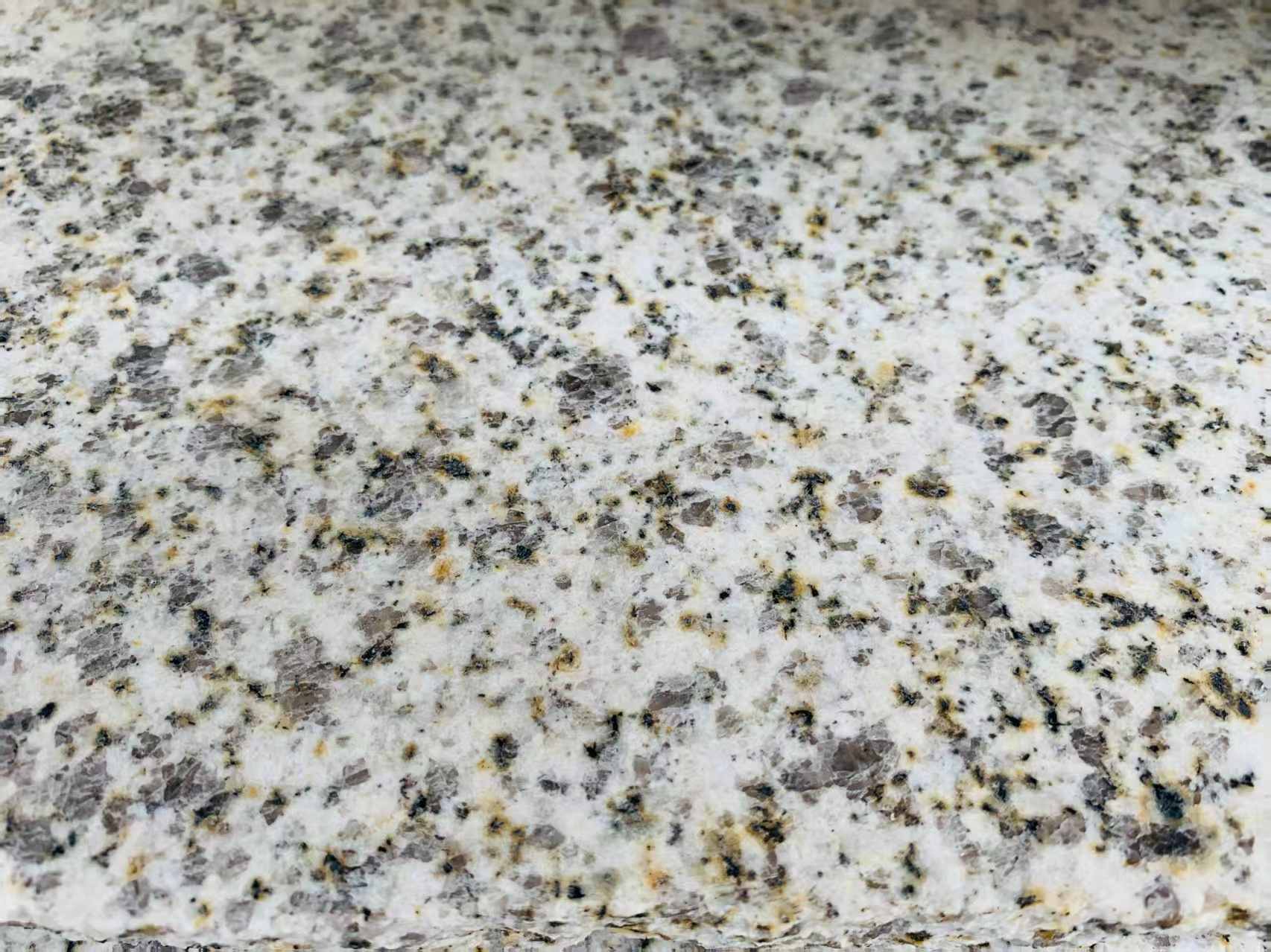 中山 黄金麻花岗岩石材浅黄光面