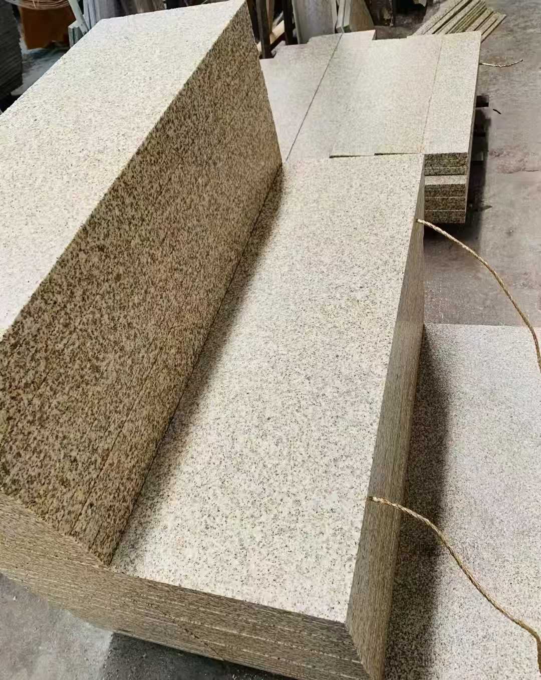 中山 黄金麻荔枝面外墙干挂成品