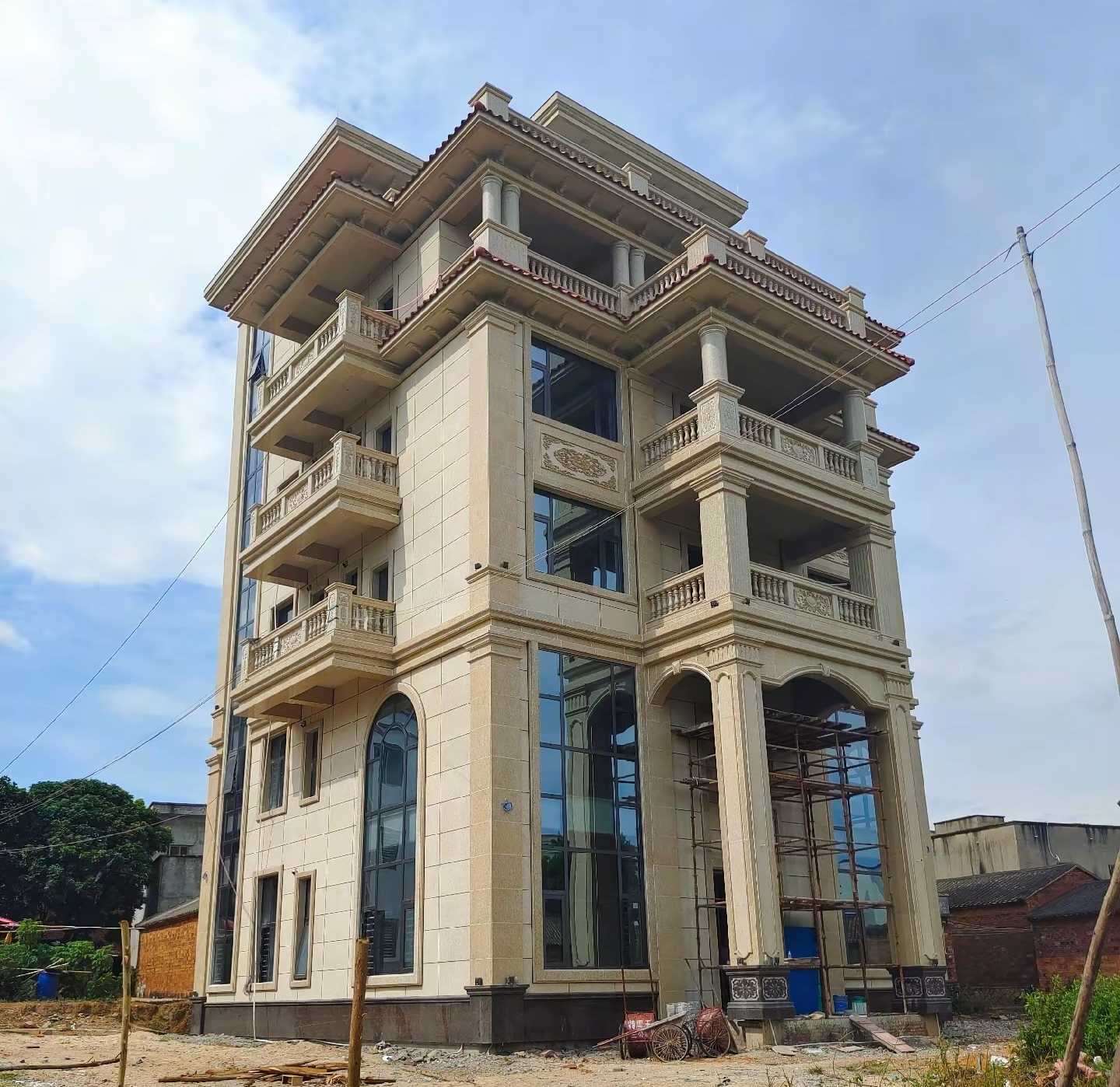 中山 黄金麻花岗岩石材别墅外墙干挂搭配（雕花栏杆花瓶柱门楼罗马柱）