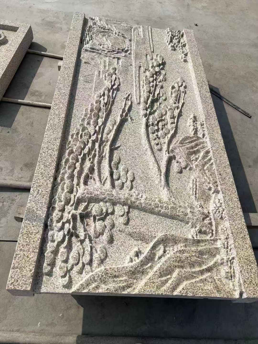 中山 黄金麻雕刻板浮雕迎客松