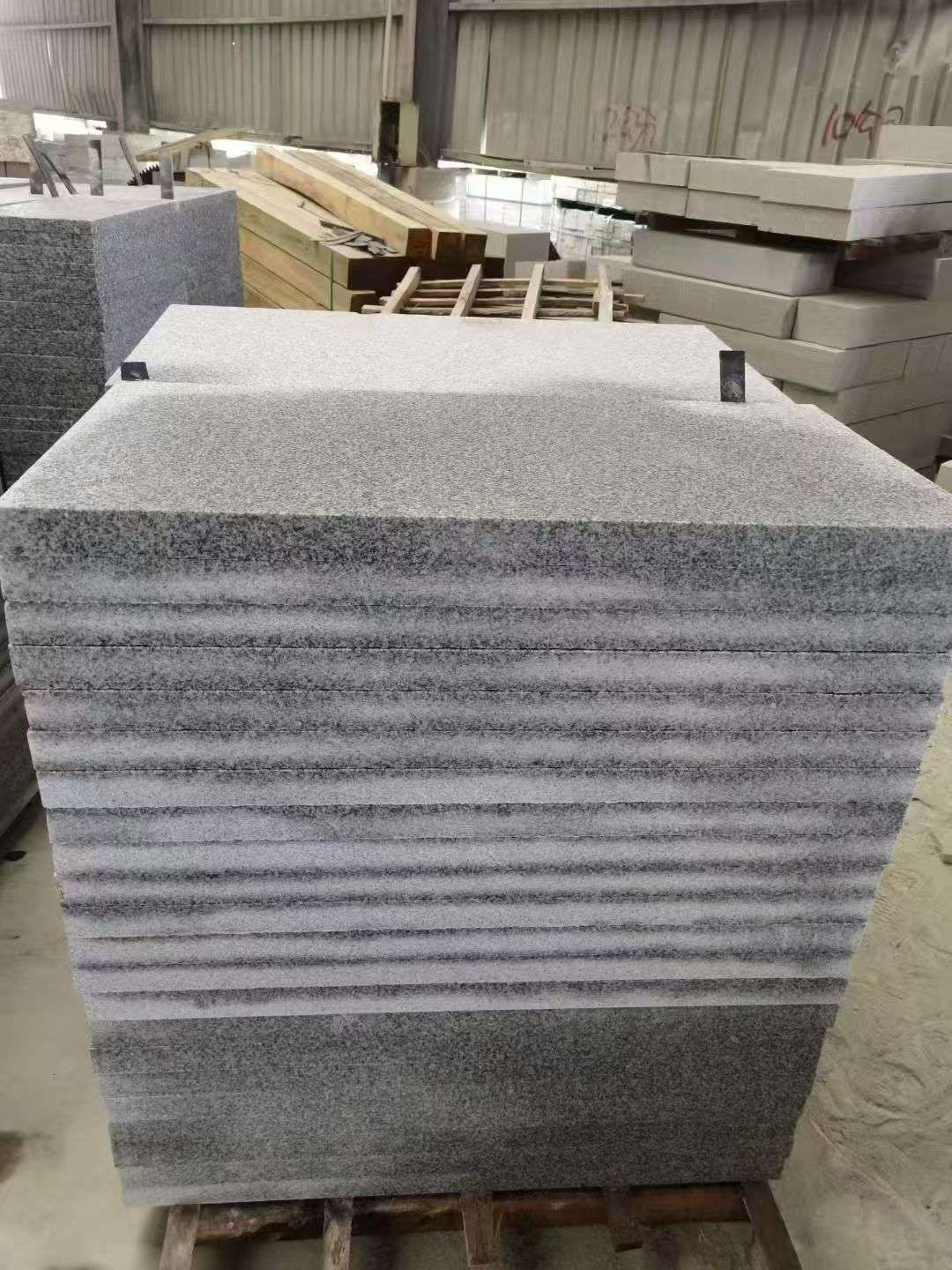 中山 芝麻白5公分火烧地铺成品，900*400，规格可定制